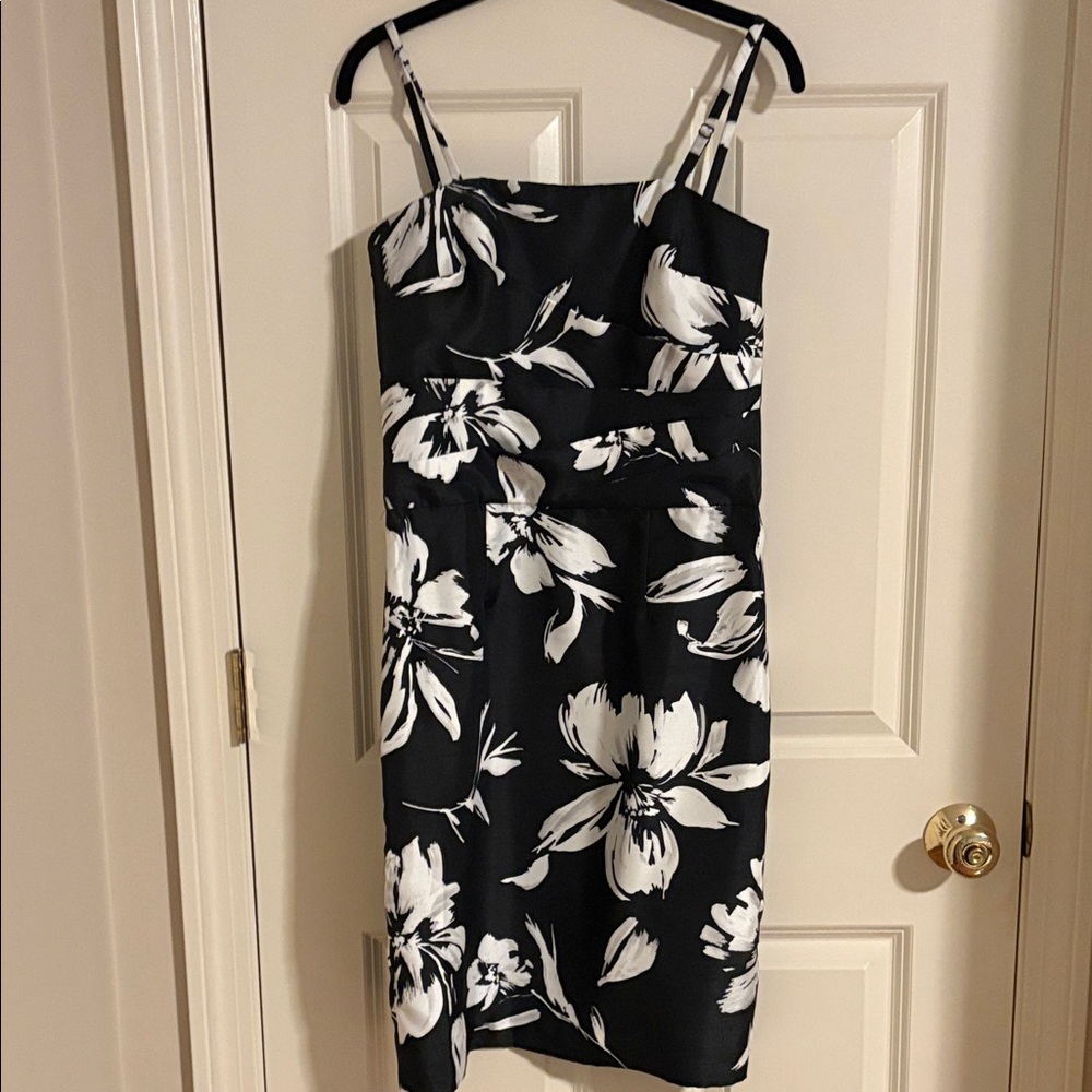 White House Black Market Black & White Floral Midi Dress